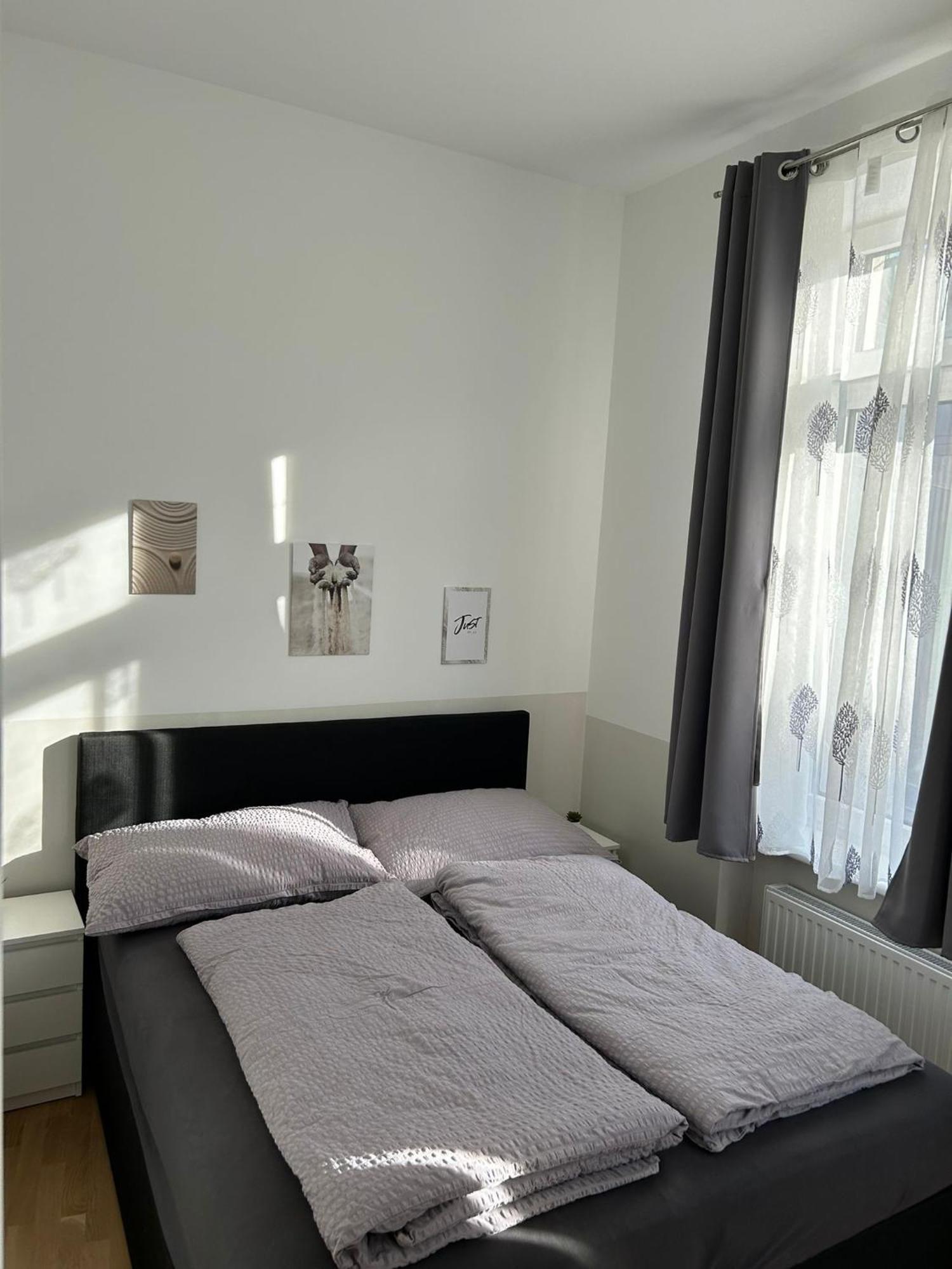 Paky 00207 Apartment