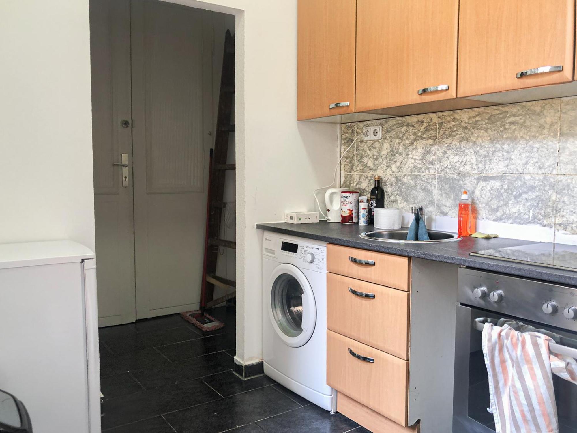 Apartment Stylish 2-br In Vienna's Simmering Area