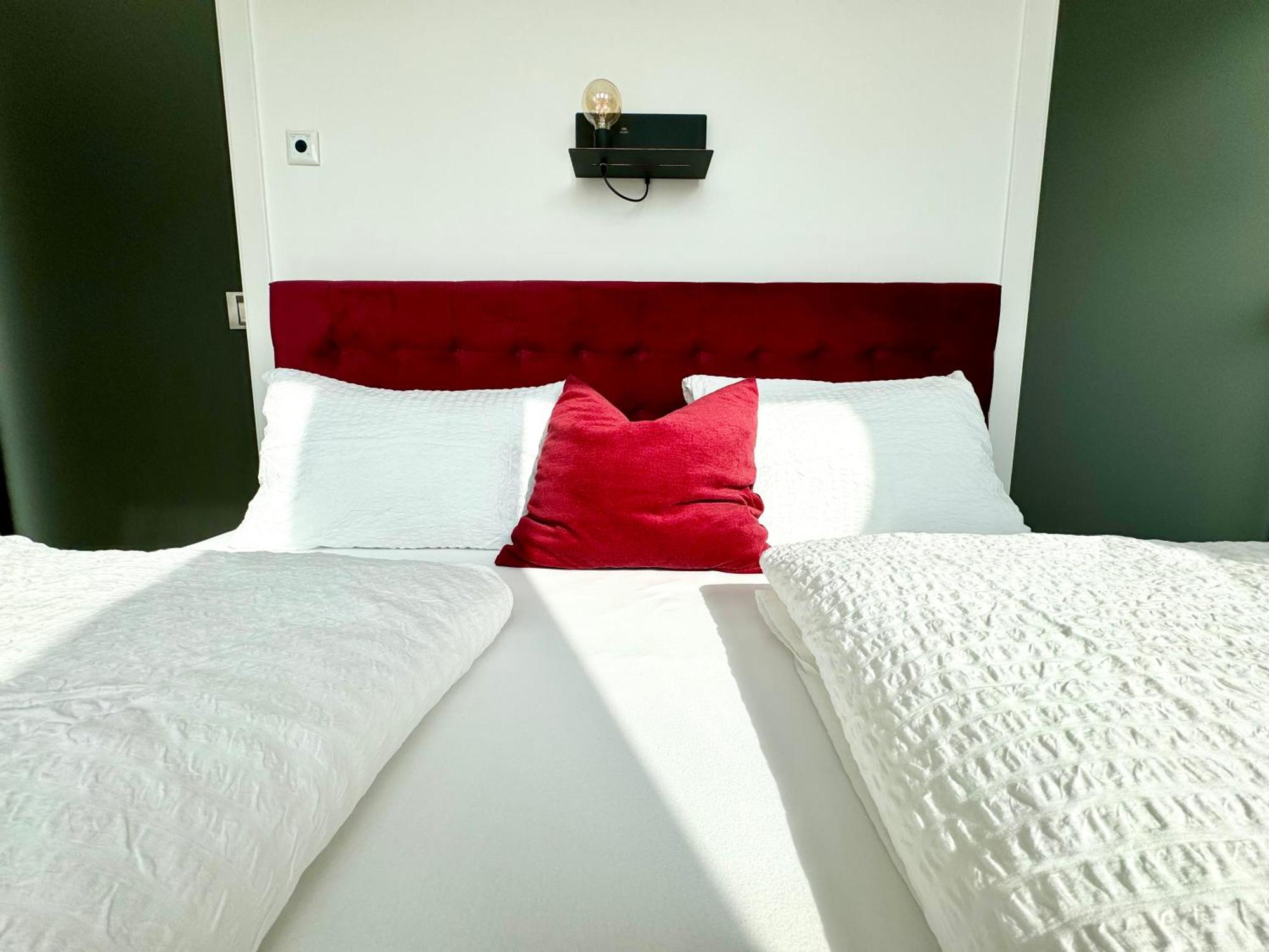 Penthouse Mit Parkplatz Und Balkon
