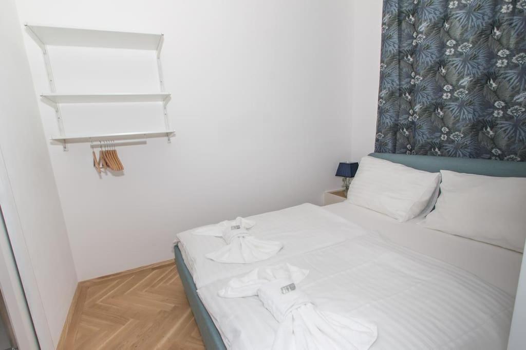 Comfort Mit Privater Terrasse I Levestate Apartment *