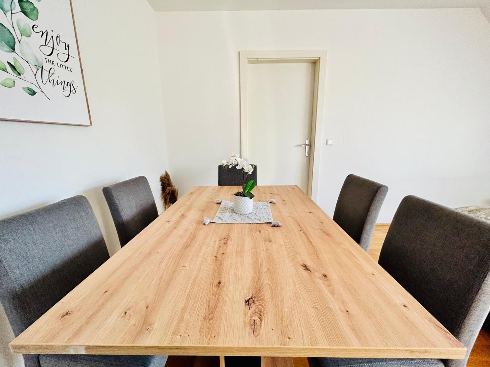Spacious Rooftop With Free Parking Apartment Vienna