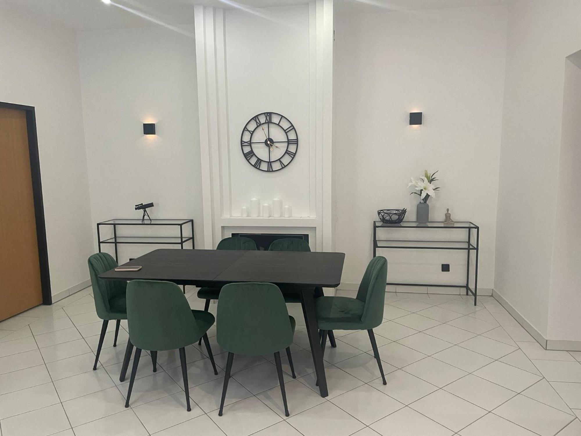 Focky City Apartments *