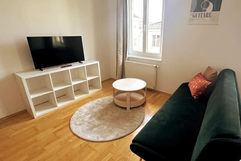 Cosy & New Urban In Hood