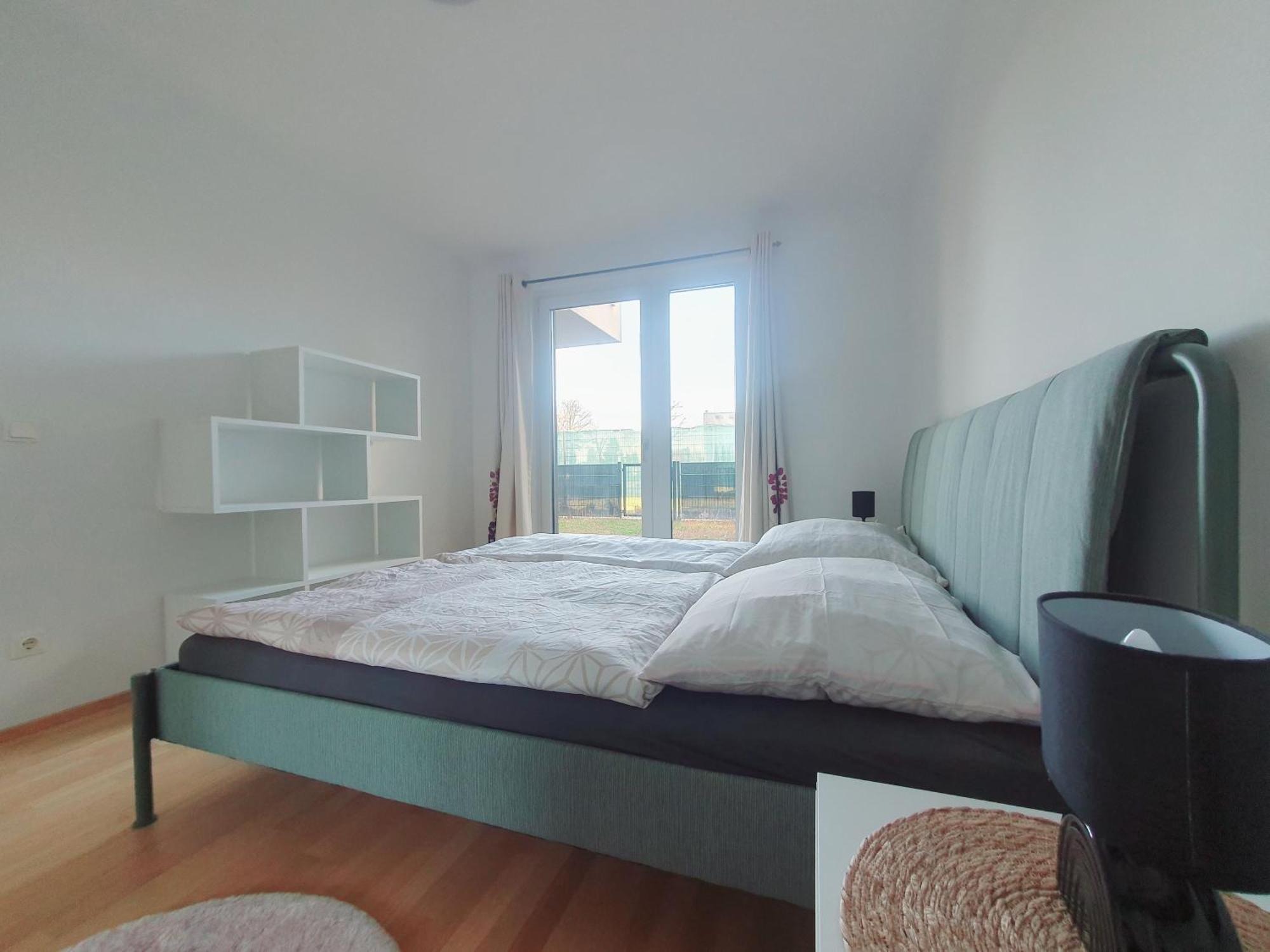 Near Lake One Bedroom Cute * Vienna