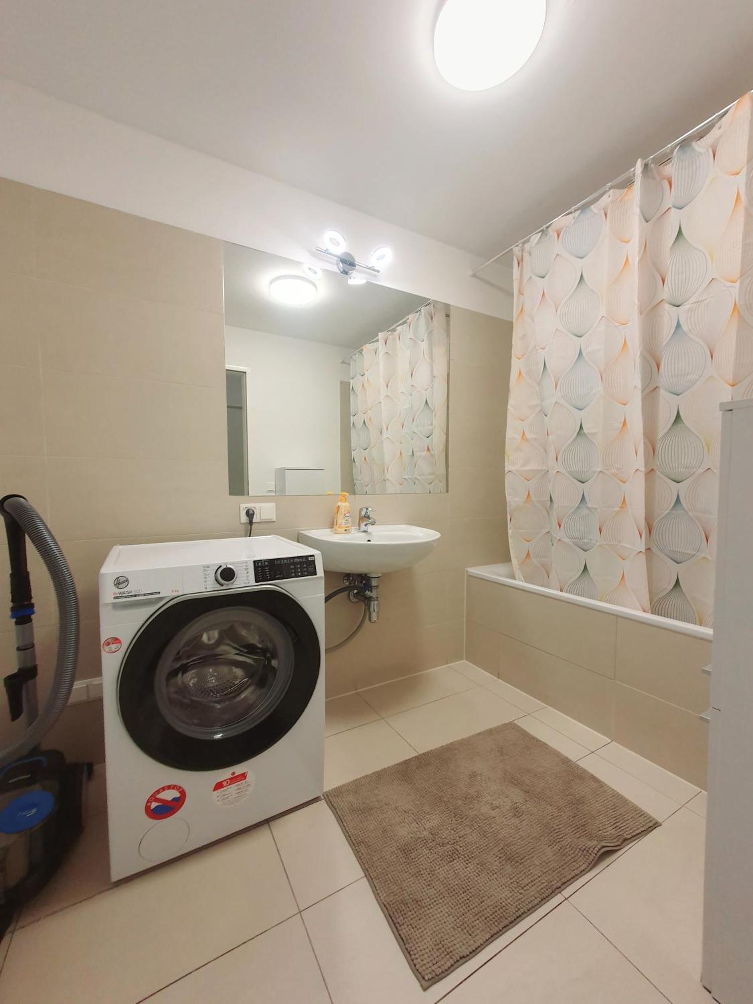 Appartamento Near Lake One Bedroom Cute