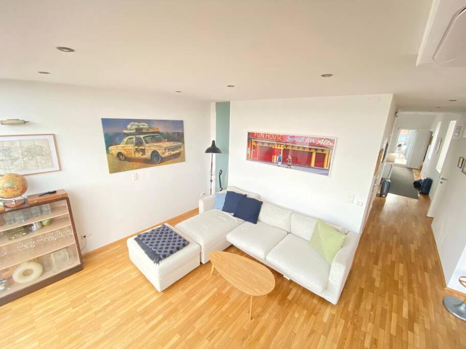 360 View Loft 3 *