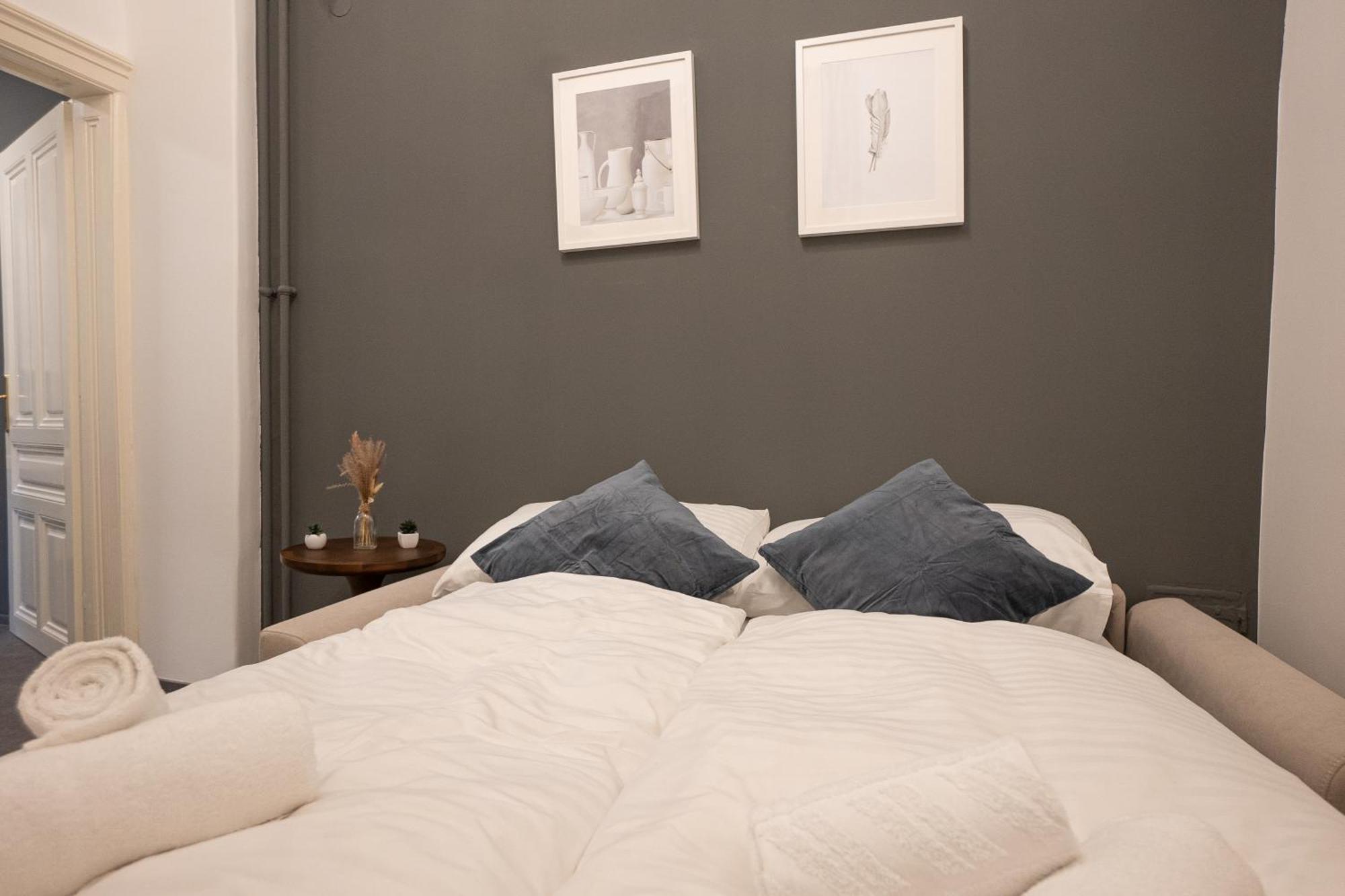 Apartment 2-room In A 1st District Of *
