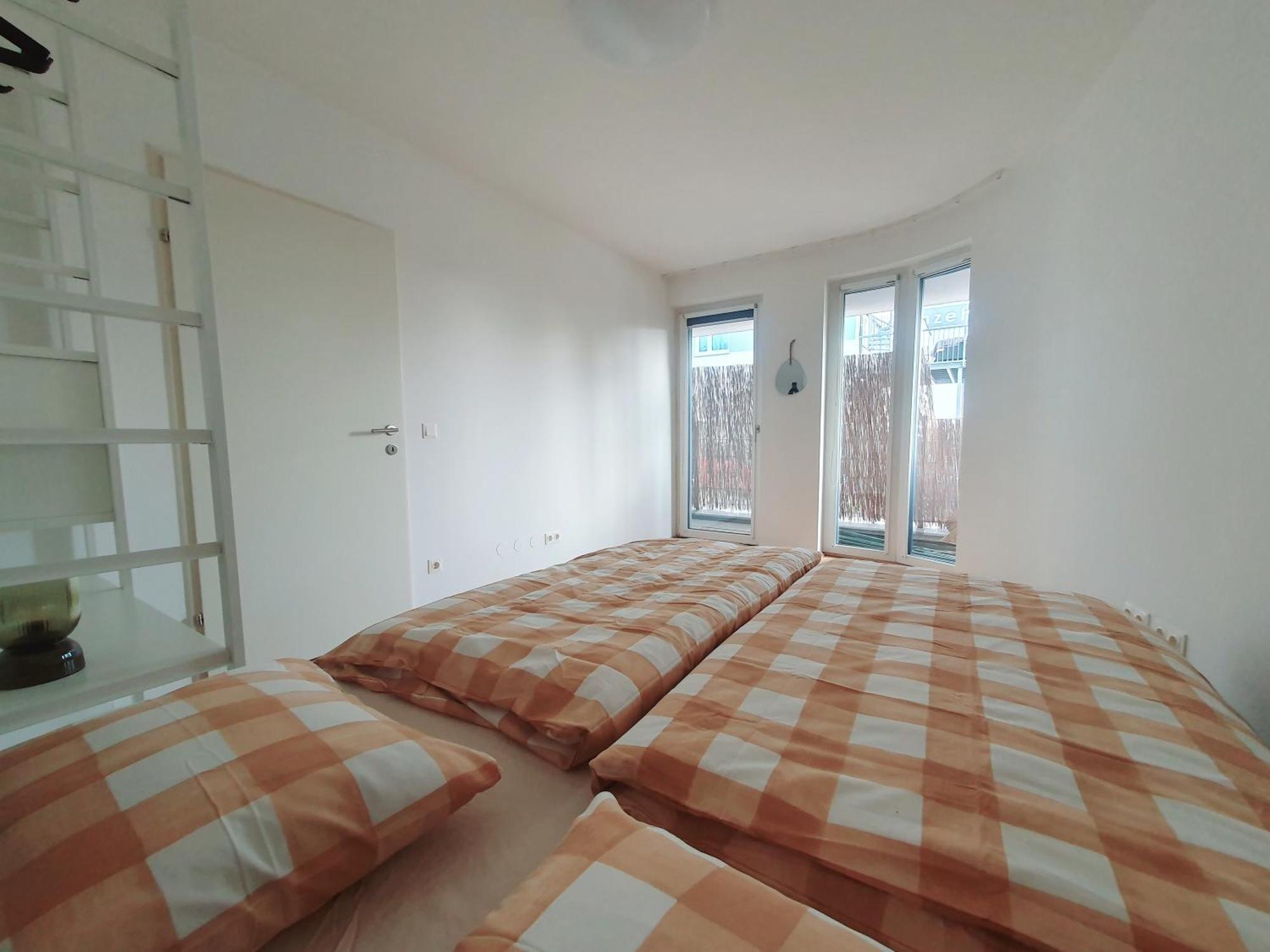 Apartment Near Lake One Bedroom Adorable *
