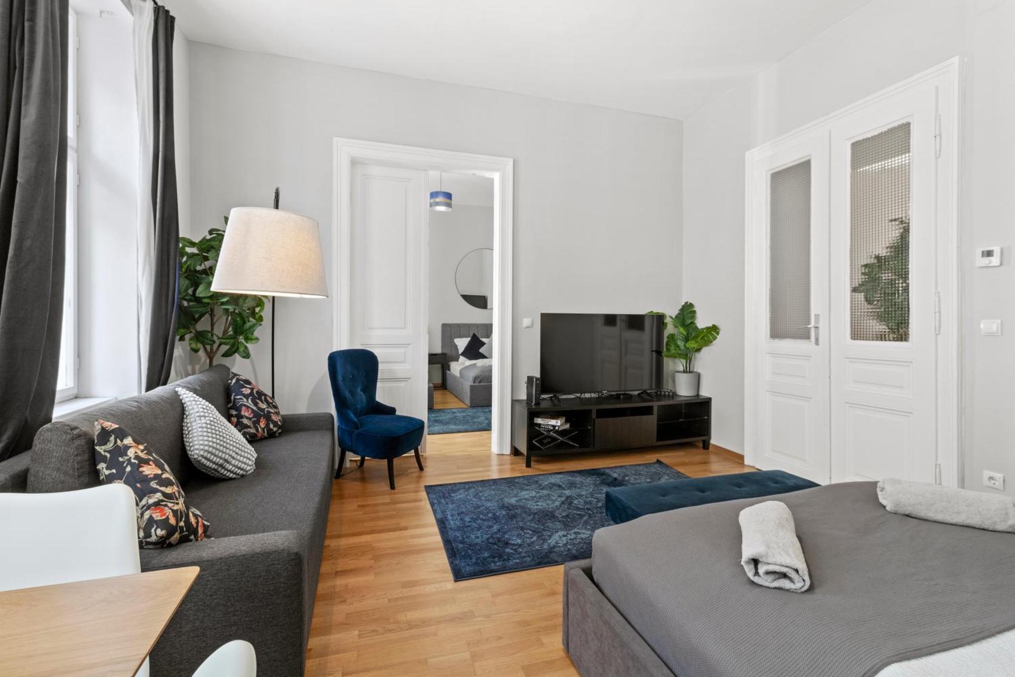 Three Bedrooms - 69 M² - 4 Min To U4 Metro Station Apartment Vienna