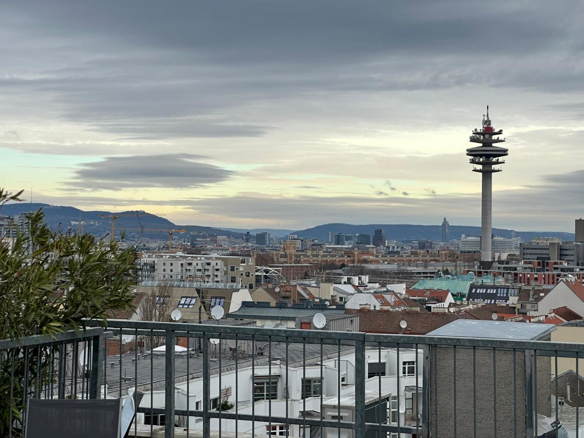 Panorama *