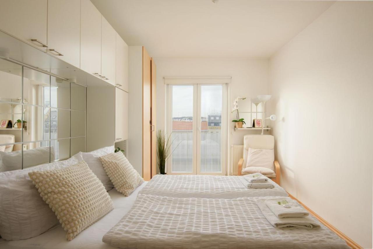 Modern In Prime Location Apartment Vienna