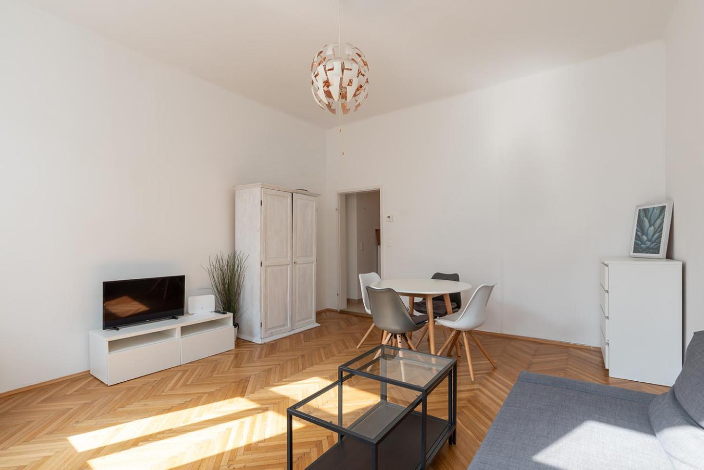 Zentral Und Ruhig Bei Schoenbrunn Apartment Vienna