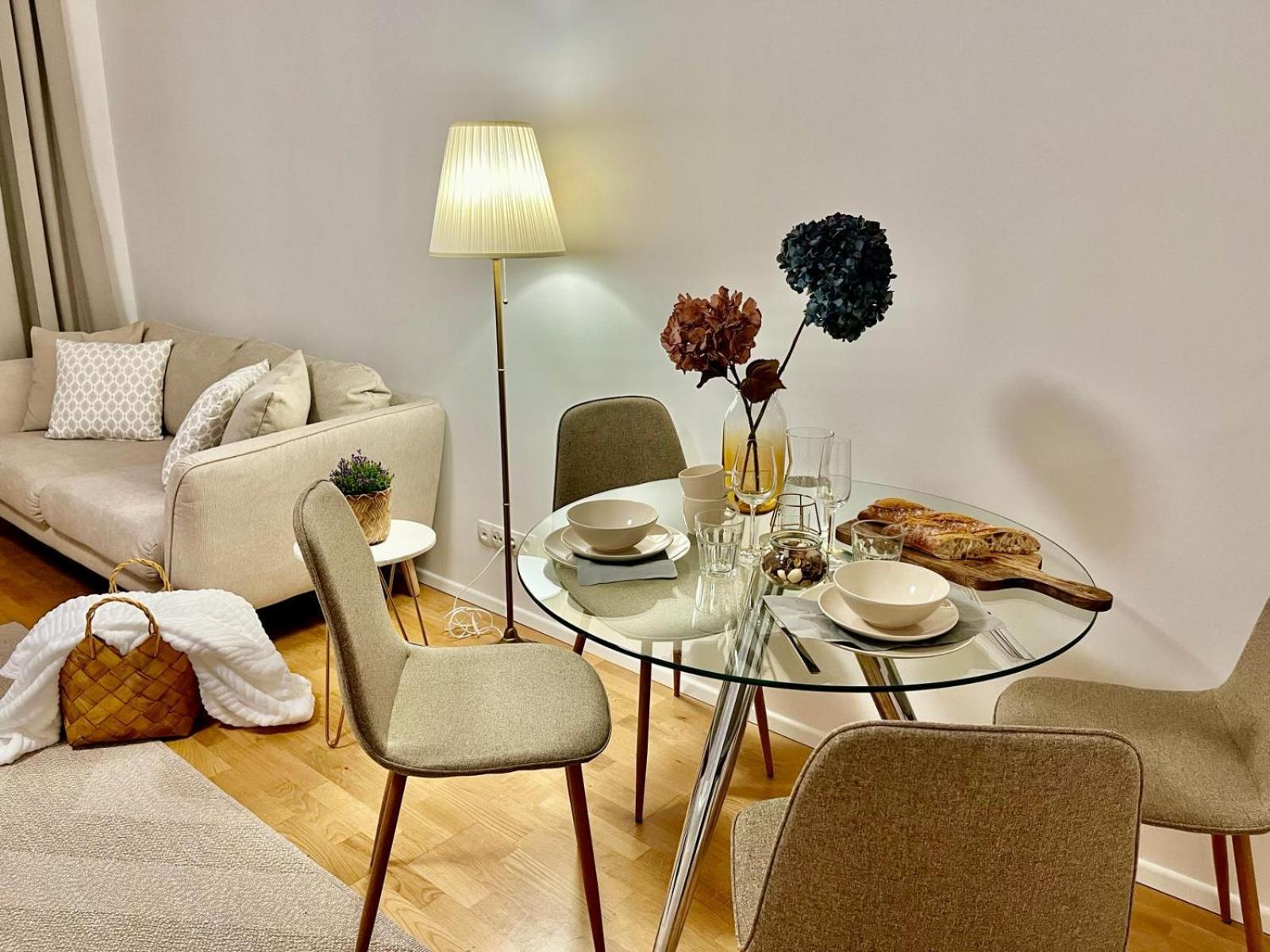 Zentrales Mit Balkon Apartment Vienna