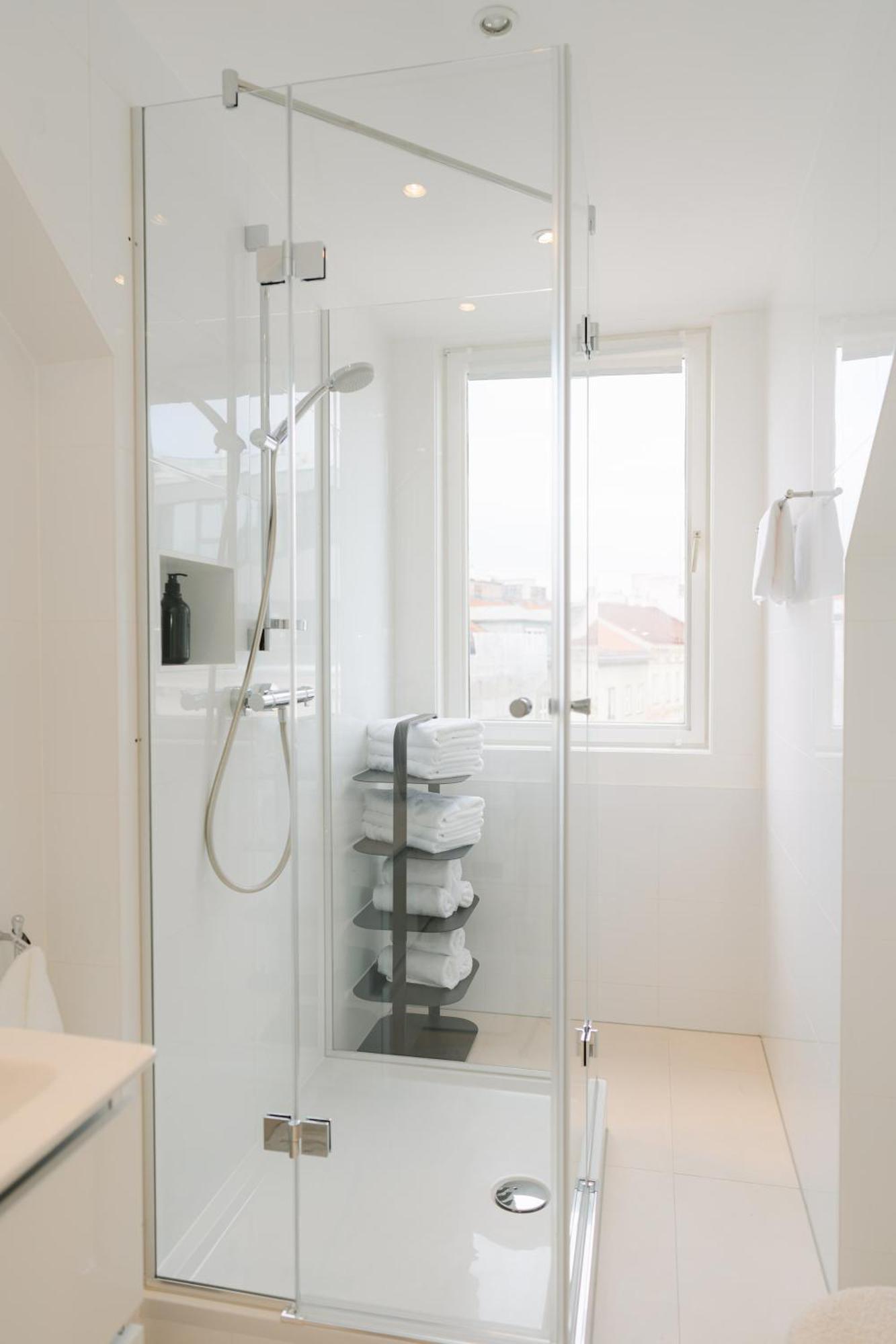Comfy For 4-6, 5 Min To Center, No Lift Currently Apartment Vienna