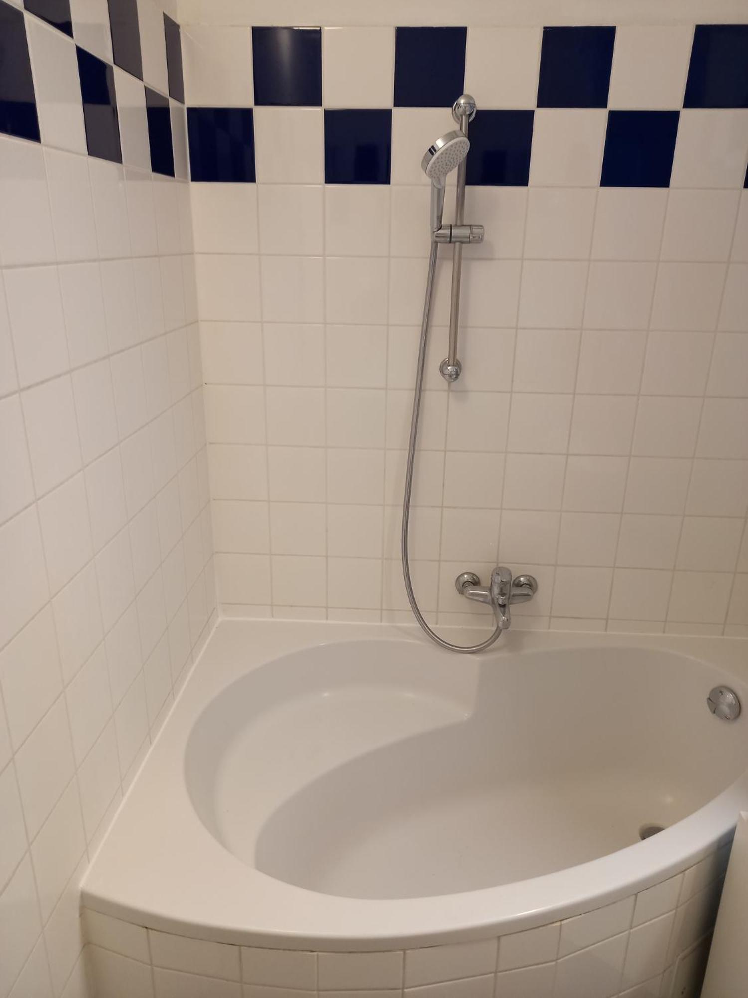 Apartment Near Downtown Vienna