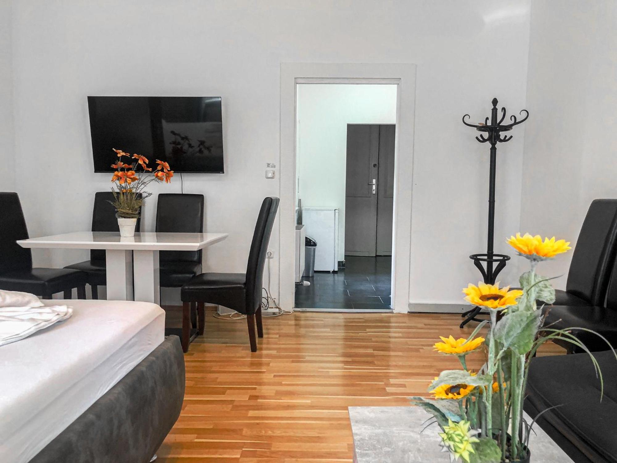 Stylish 2-br In Vienna's Simmering Area