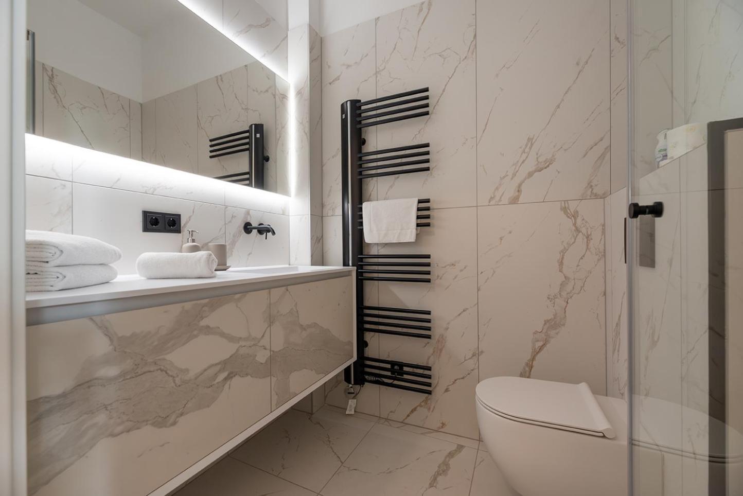 Apartment Modern Wohnen Im Renovierten Stil-altbau