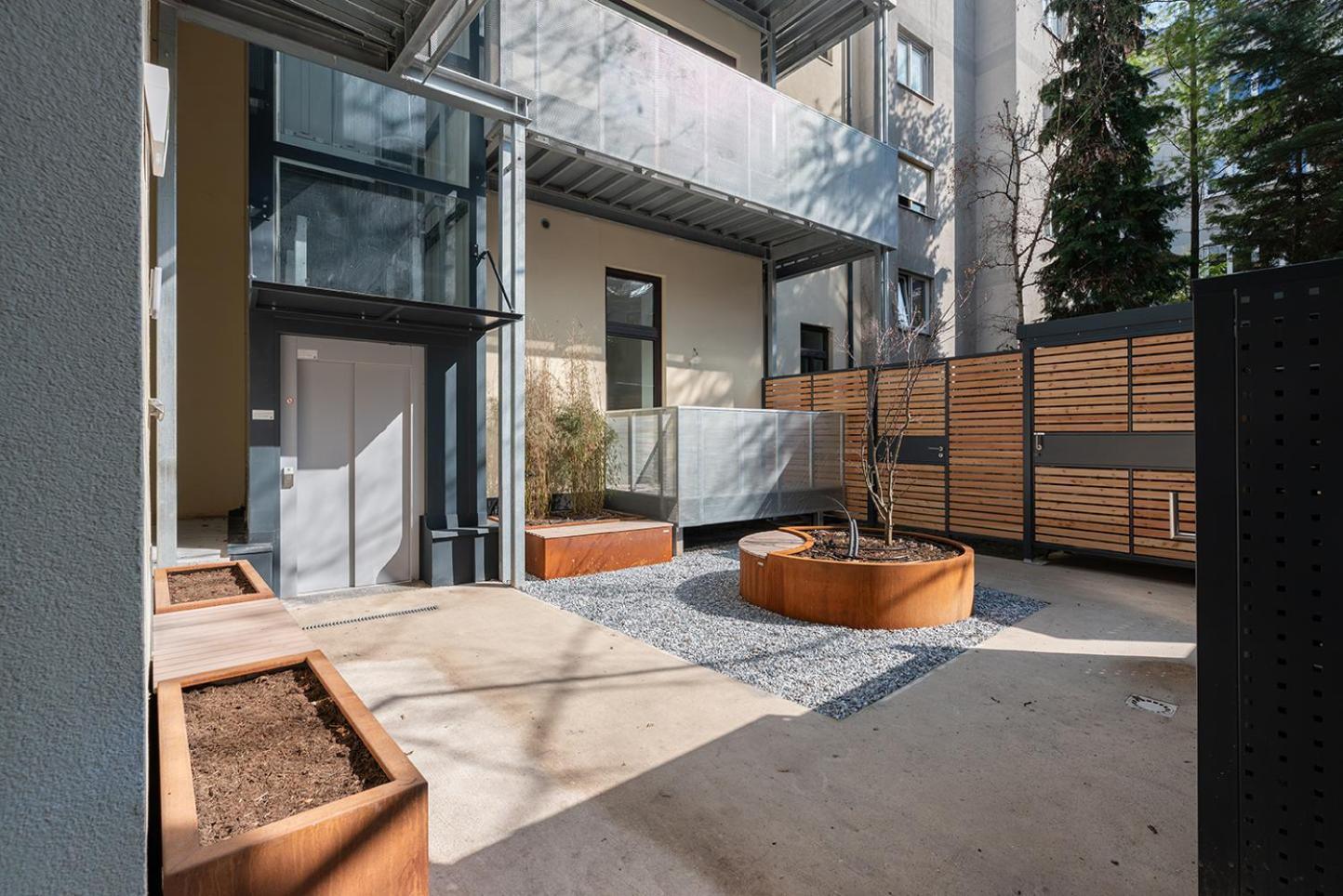Apartment Modern Wohnen Im Renovierten Stil-altbau Vienna