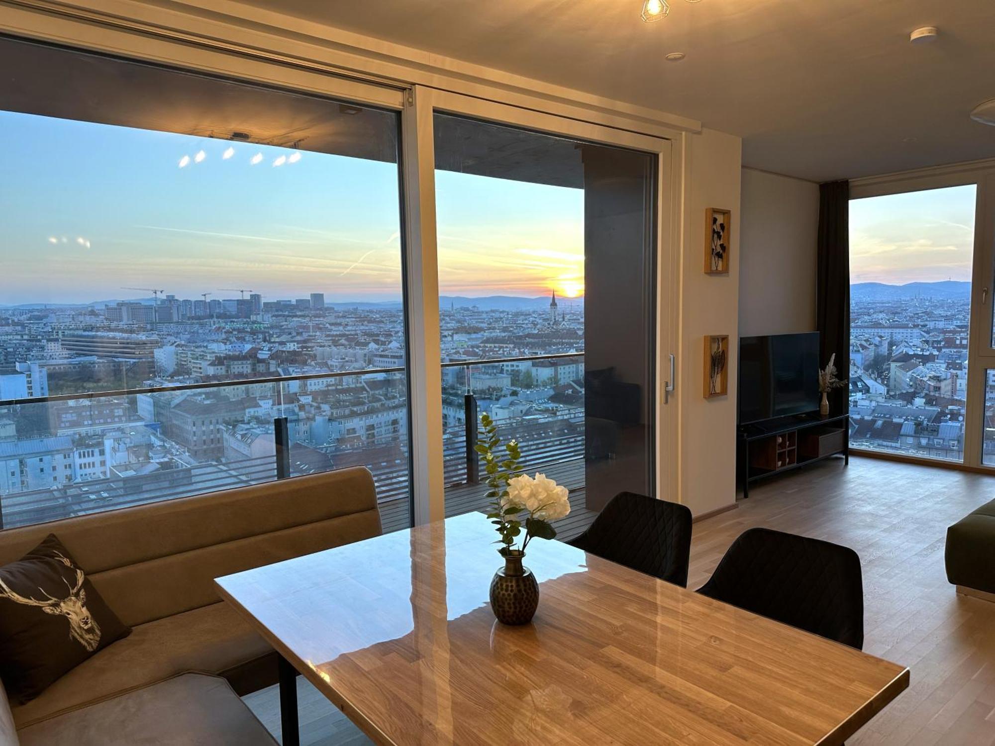 Apartment Panorama Sky I Rooftop Pool I Metro Station Vienna