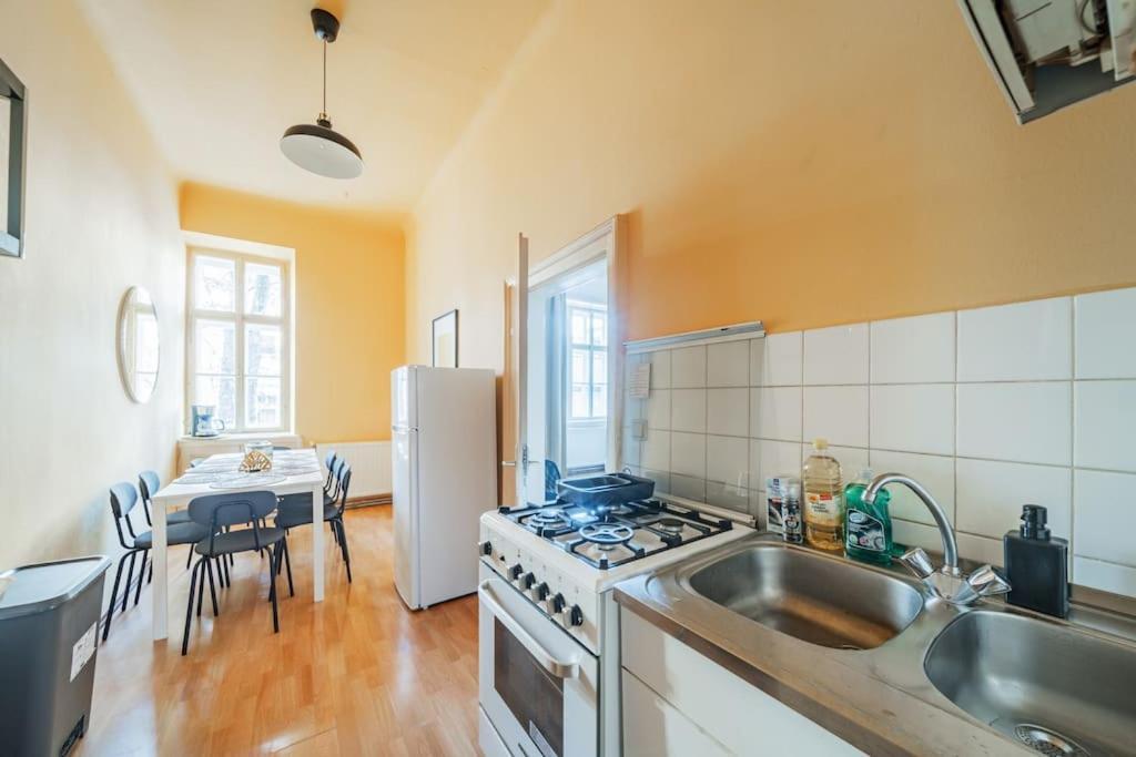 Zentrale Fuer Entdecker Apartment