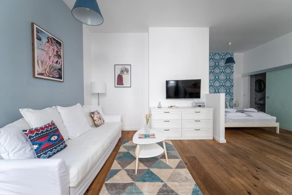 Apartment Chic Near Metro & Center By Hm Vienna
