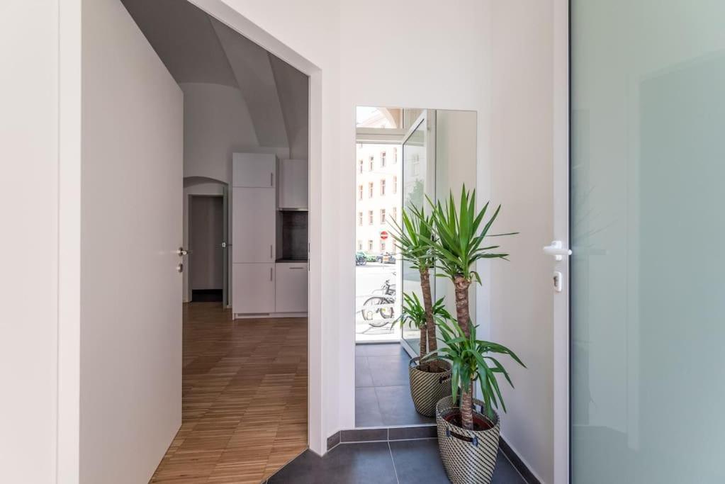 Spacious 2br Near Attractions By Hm * Vienna