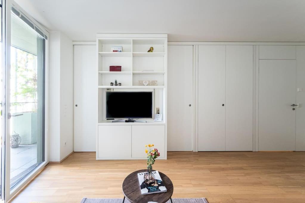 Hm • New Studio By Wu & Messe * Vienna
