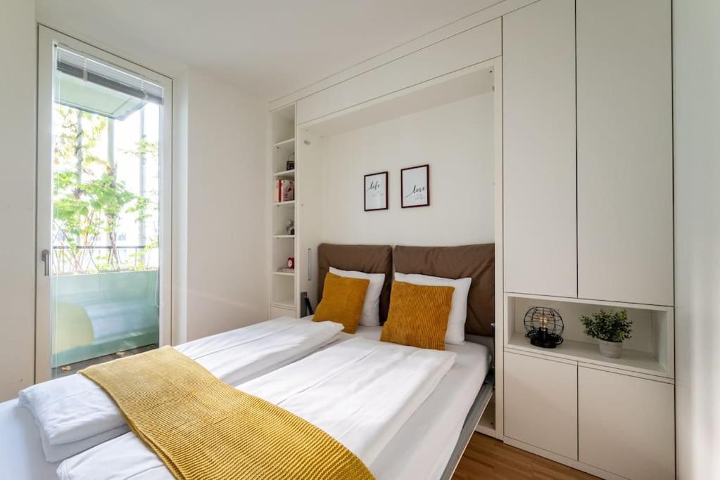 Apartment Hm • New Studio By Wu & Messe