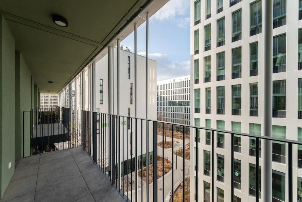 Smart With Terrace By Hm Apartment *