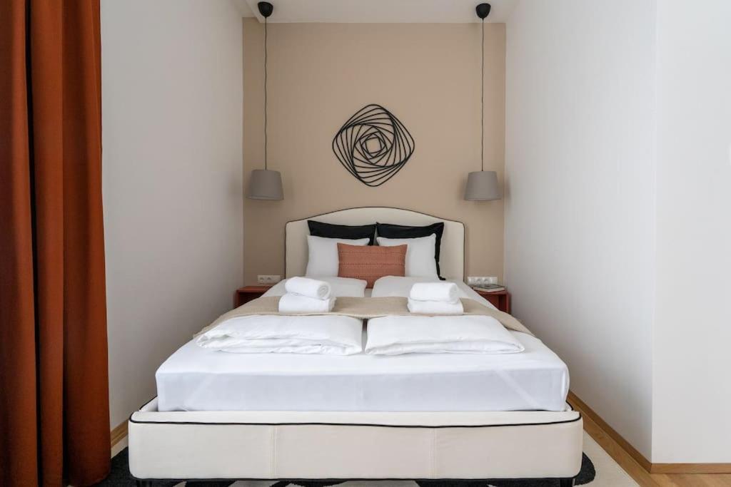 Apartment Artful 1br Suite, Nearby By Hm *