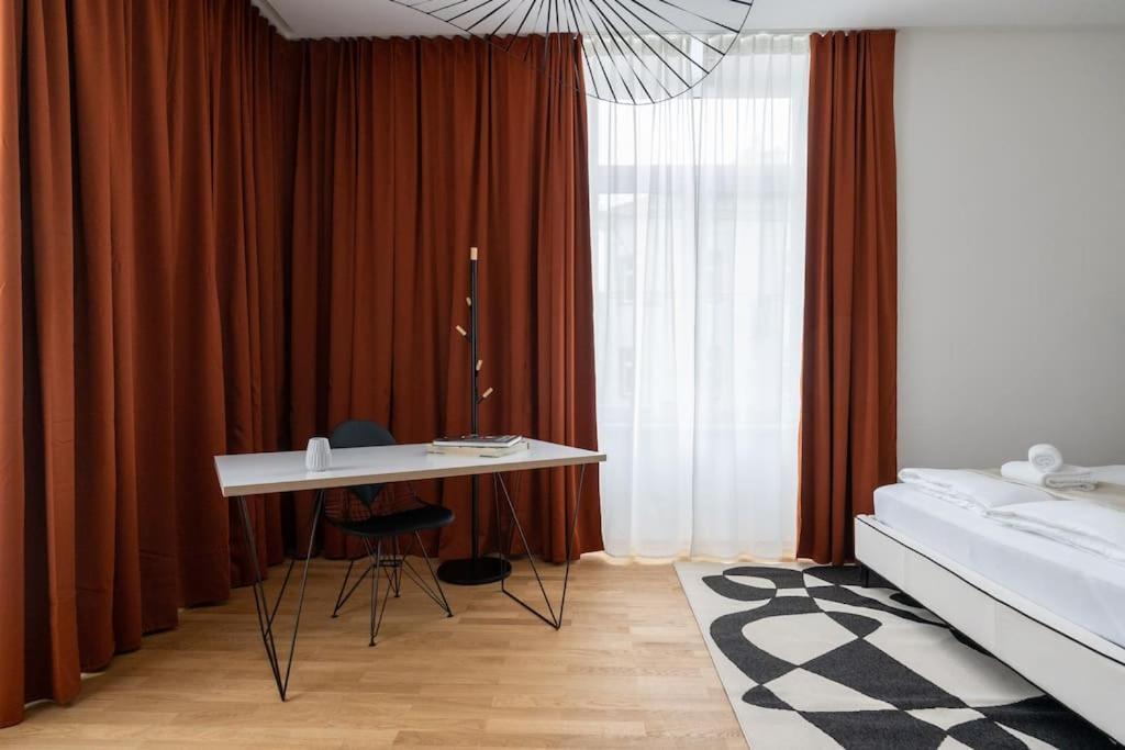 Artful 1br Suite, Nearby By Hm