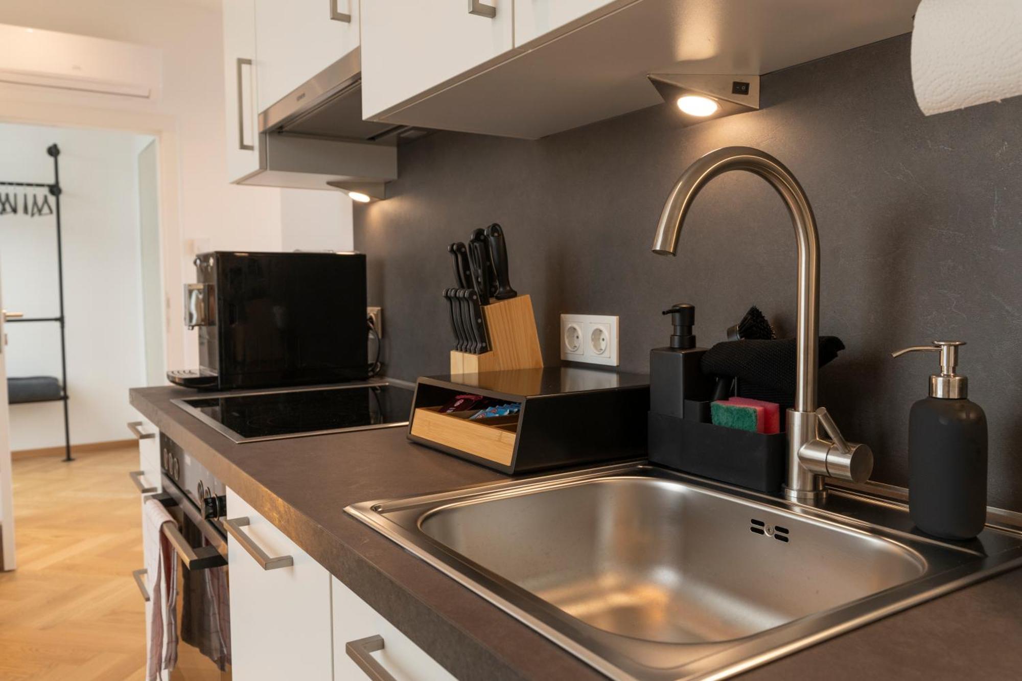 Premium Mit Privatem Balkon I Levestate