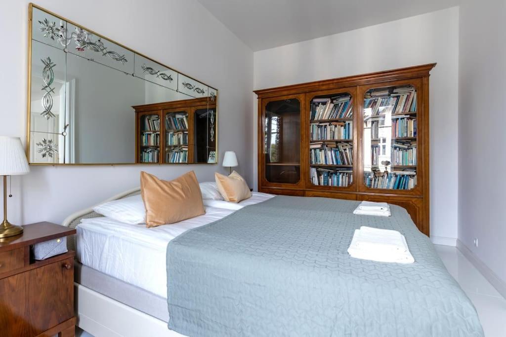 Apartment Luxurioes Wohnen Mit Anbindung Ans Zentrum 20 Minuten