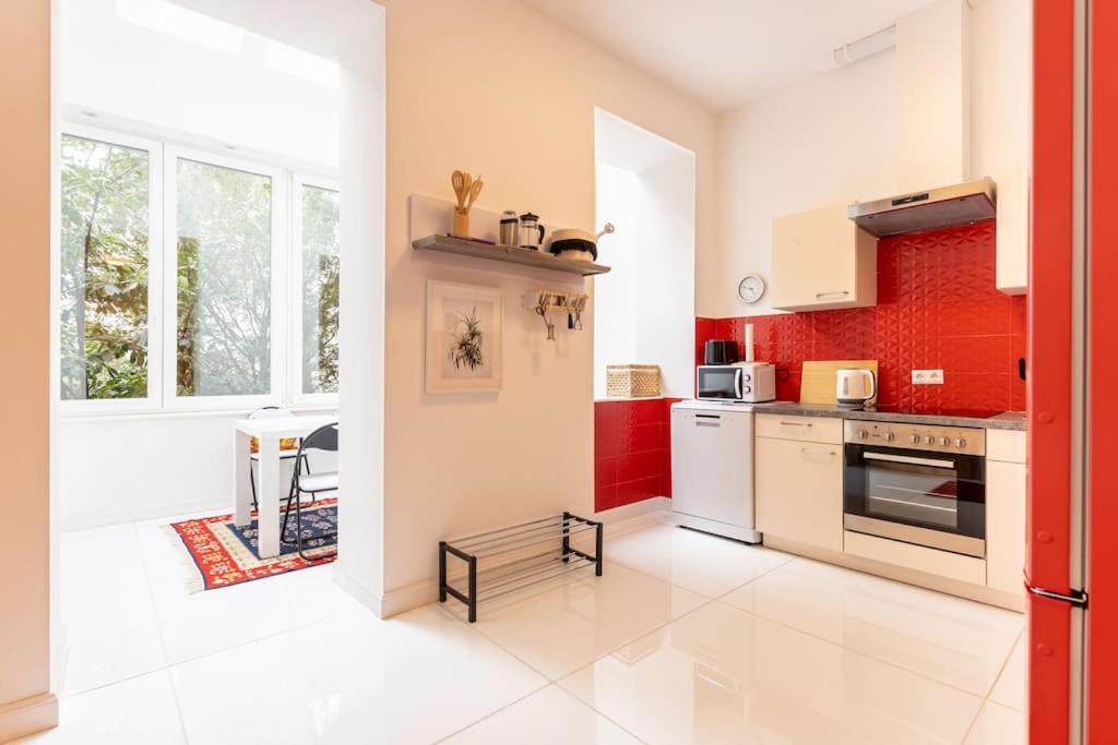 Apartment Luxurioes Wohnen Mit Anbindung Ans Zentrum 20 Minuten *
