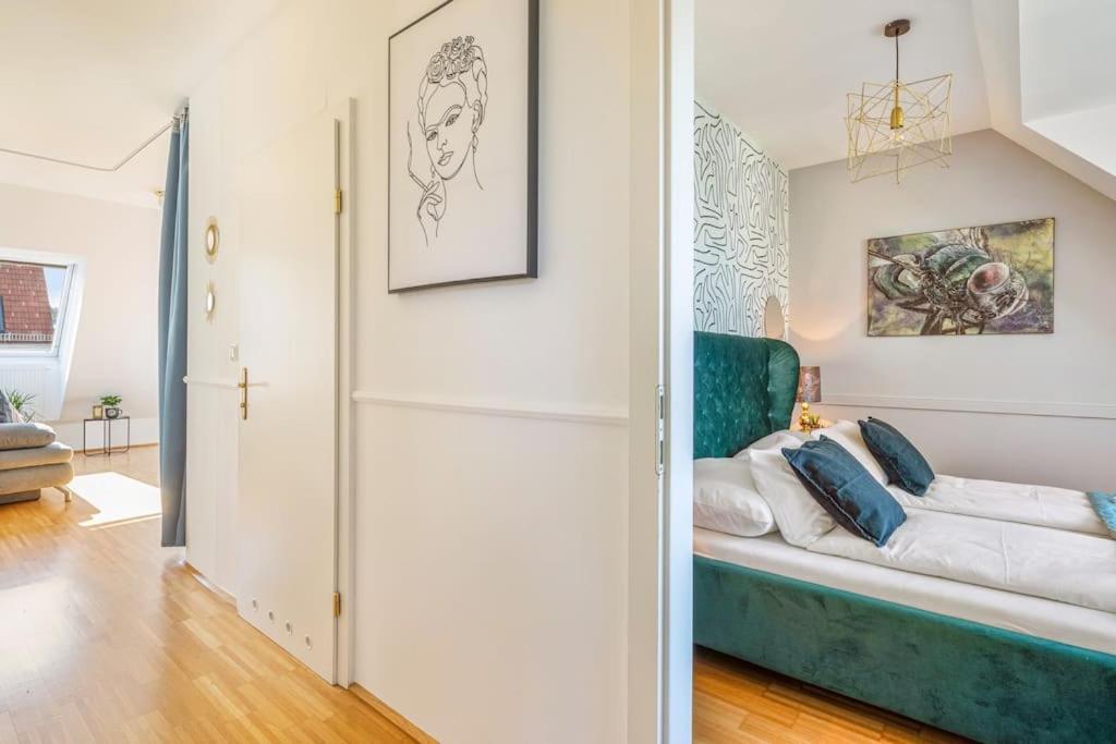 Apartment 2 Seperate Full / 5 Bedroom / Rooftop / Wien