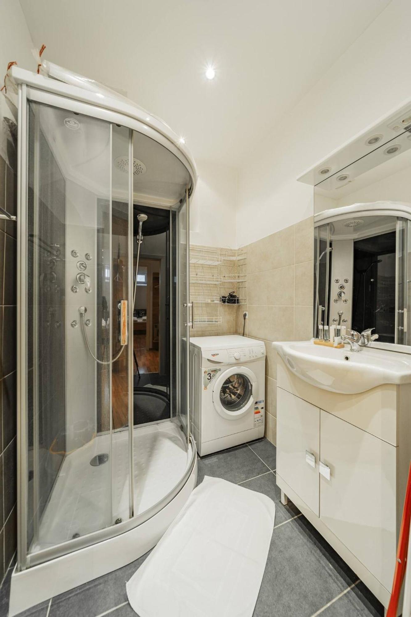 Apartment 65 M2 Belvedere *