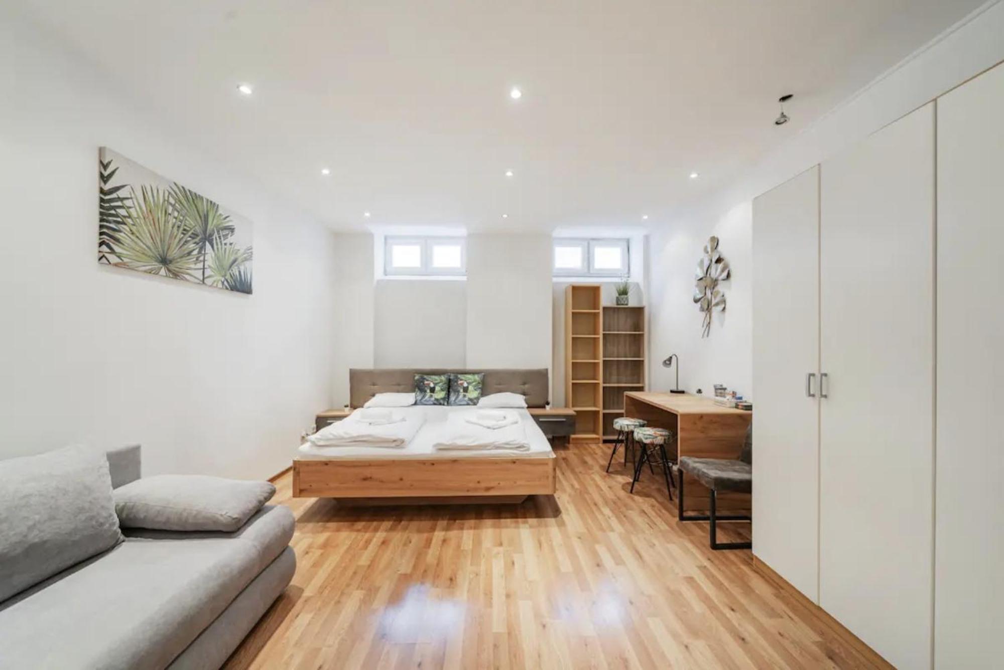 65 M2 Belvedere Apartment *
