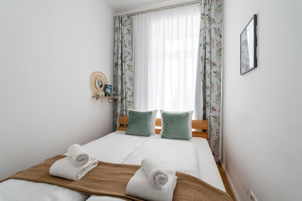 Hm • Cosy 1br Near Westbahnhof Apartment