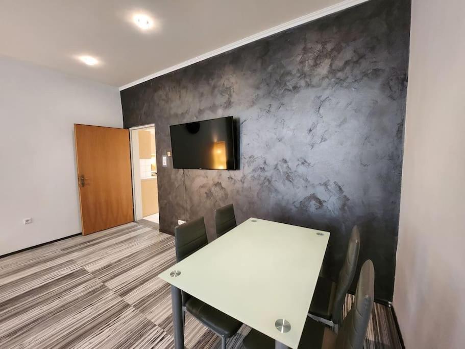 》apartment Naehe Zentru Appartamento *