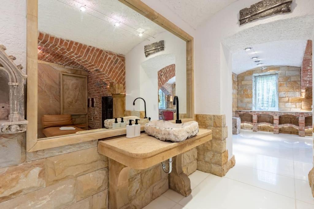 Antikes Und Luxurioeses Mit Sauna Vienna