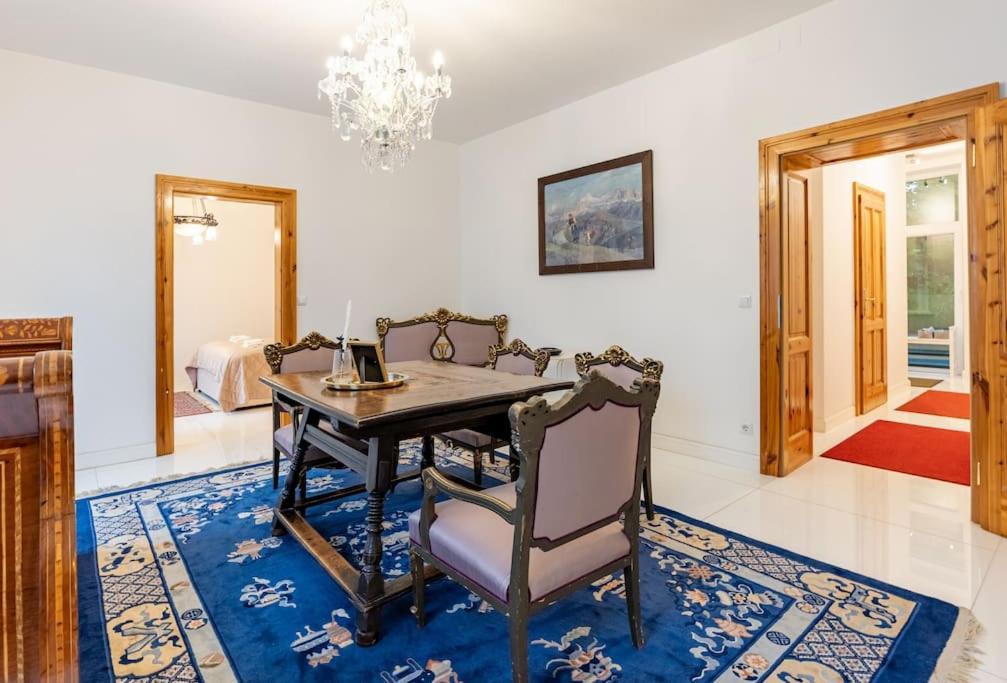 Antikes Und Luxurioeses Mit Sauna Apartment Vienna