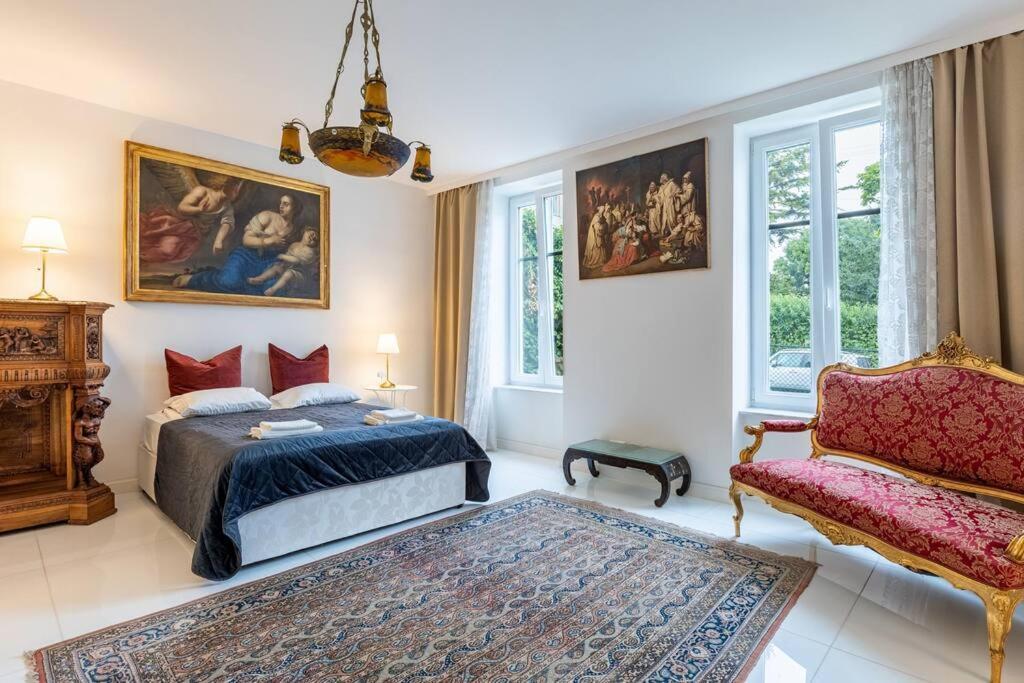 Antikes Und Luxurioeses Mit Sauna Apartment