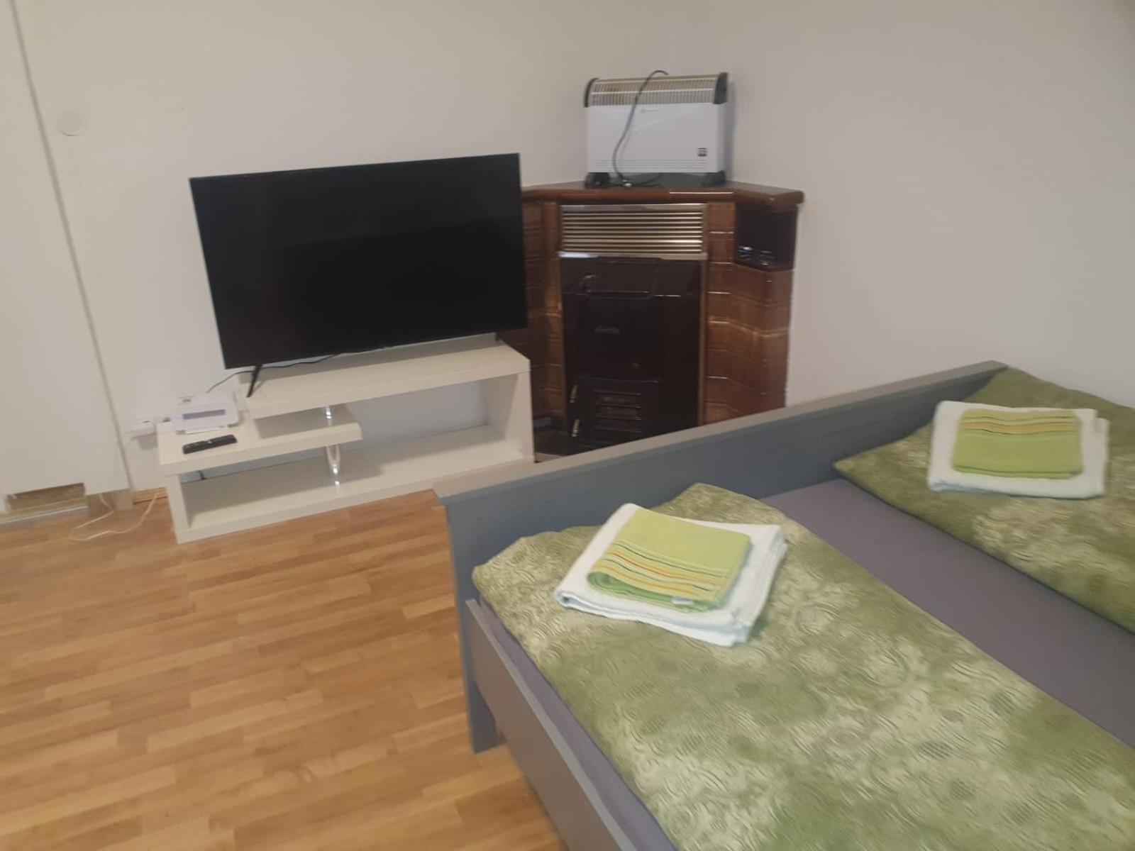 Ferienwohnung Schloessel 10/16 Viena
