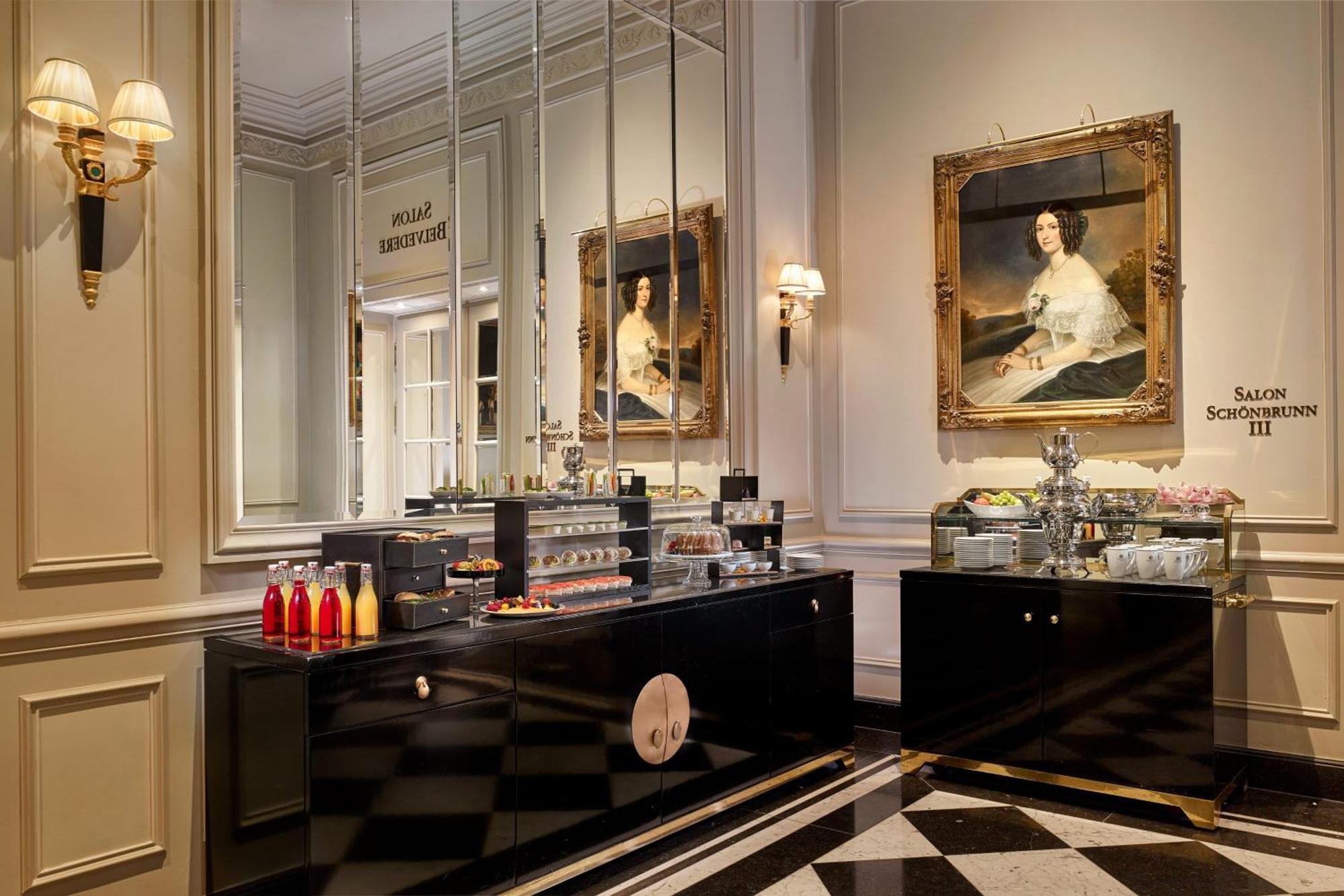 Bristol, A Luxury Collection Hotel, Hotel 5*