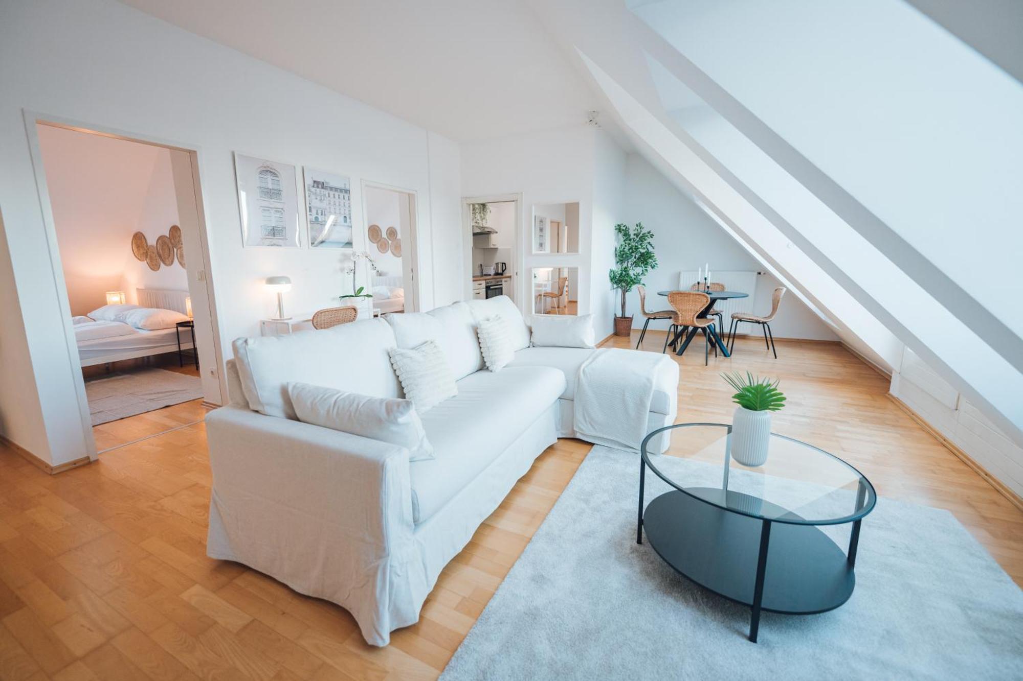 Stylish With Balcony And Rooftop Views Apartment Vienna