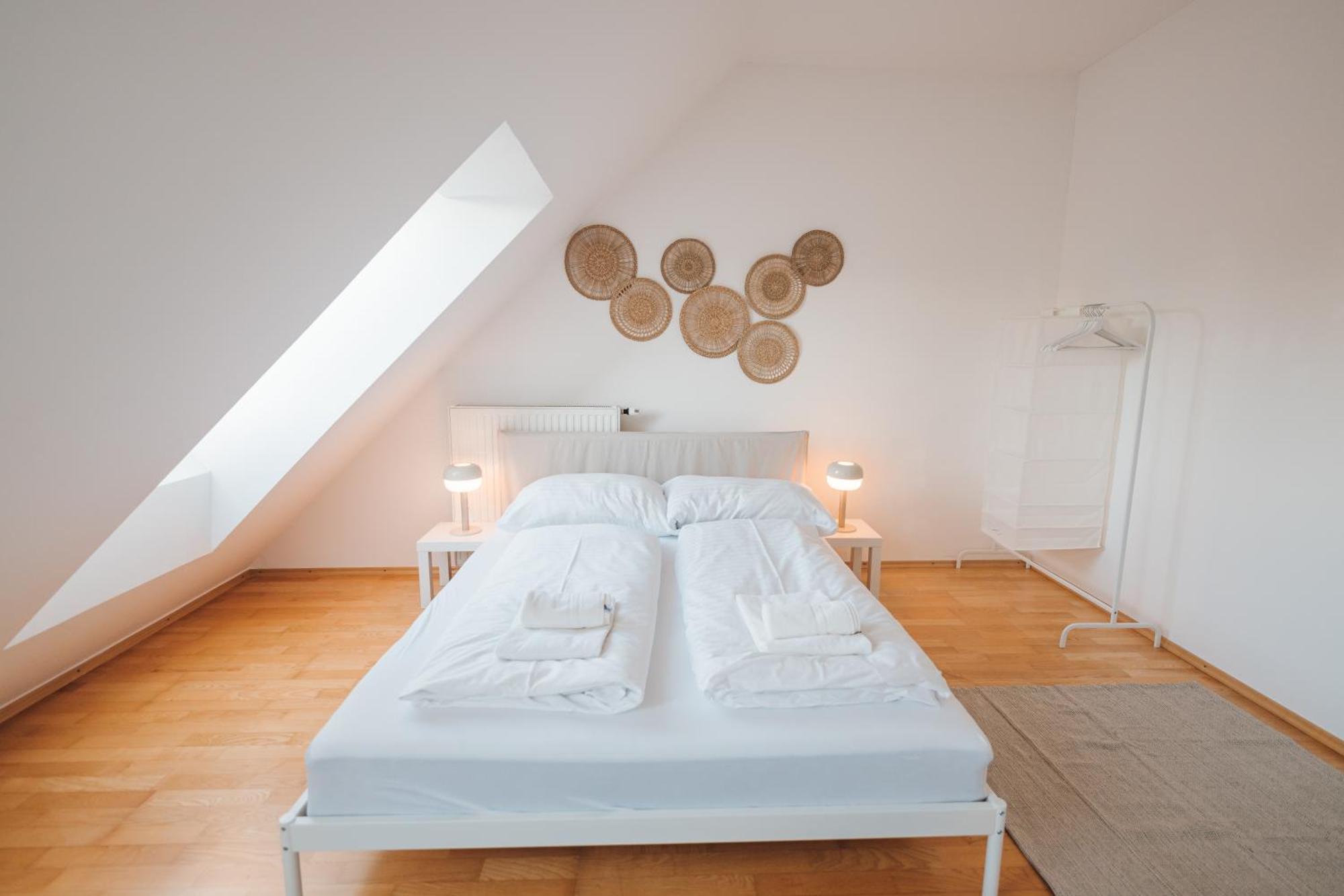 Apartment Stylish With Balcony And Rooftop Views Vienna