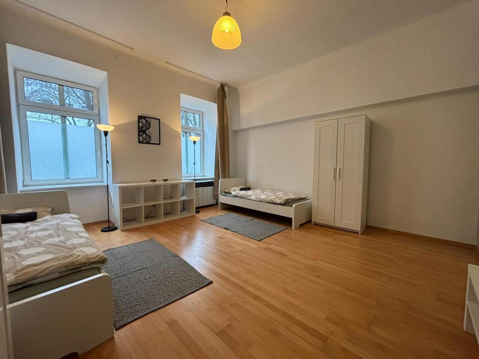 Josefinengasse Hostel *
