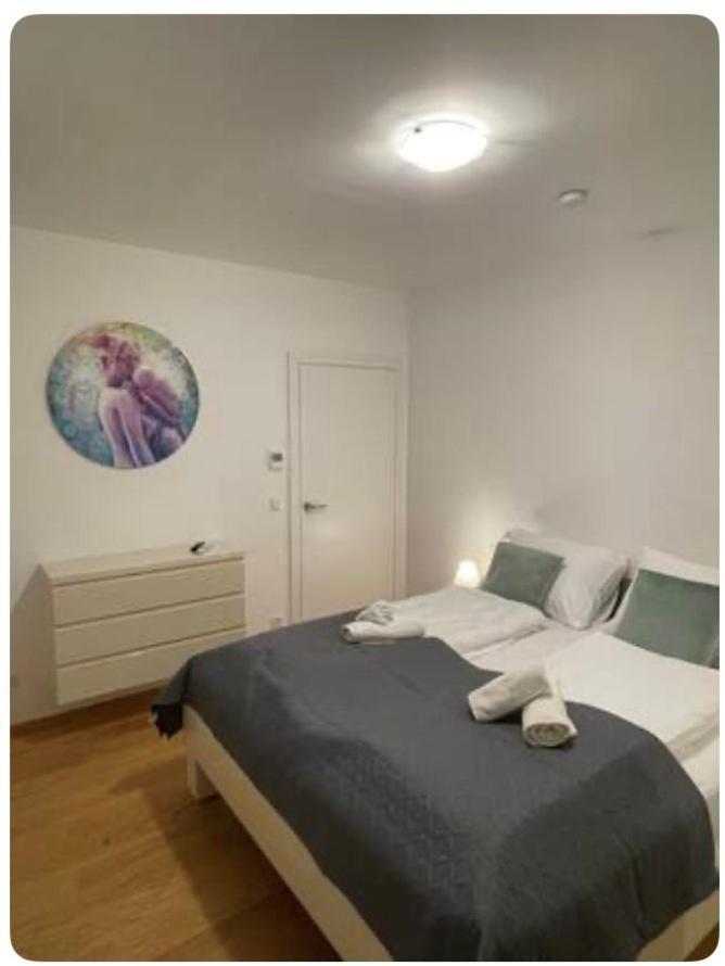 New Westbahnhof Apartment