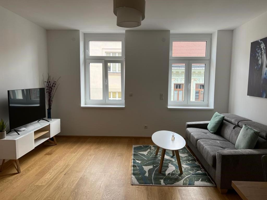 New Westbahnhof Apartment