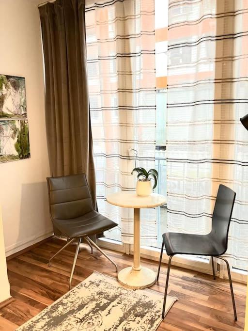 Apartment Cosy Nearly Hall And Subway